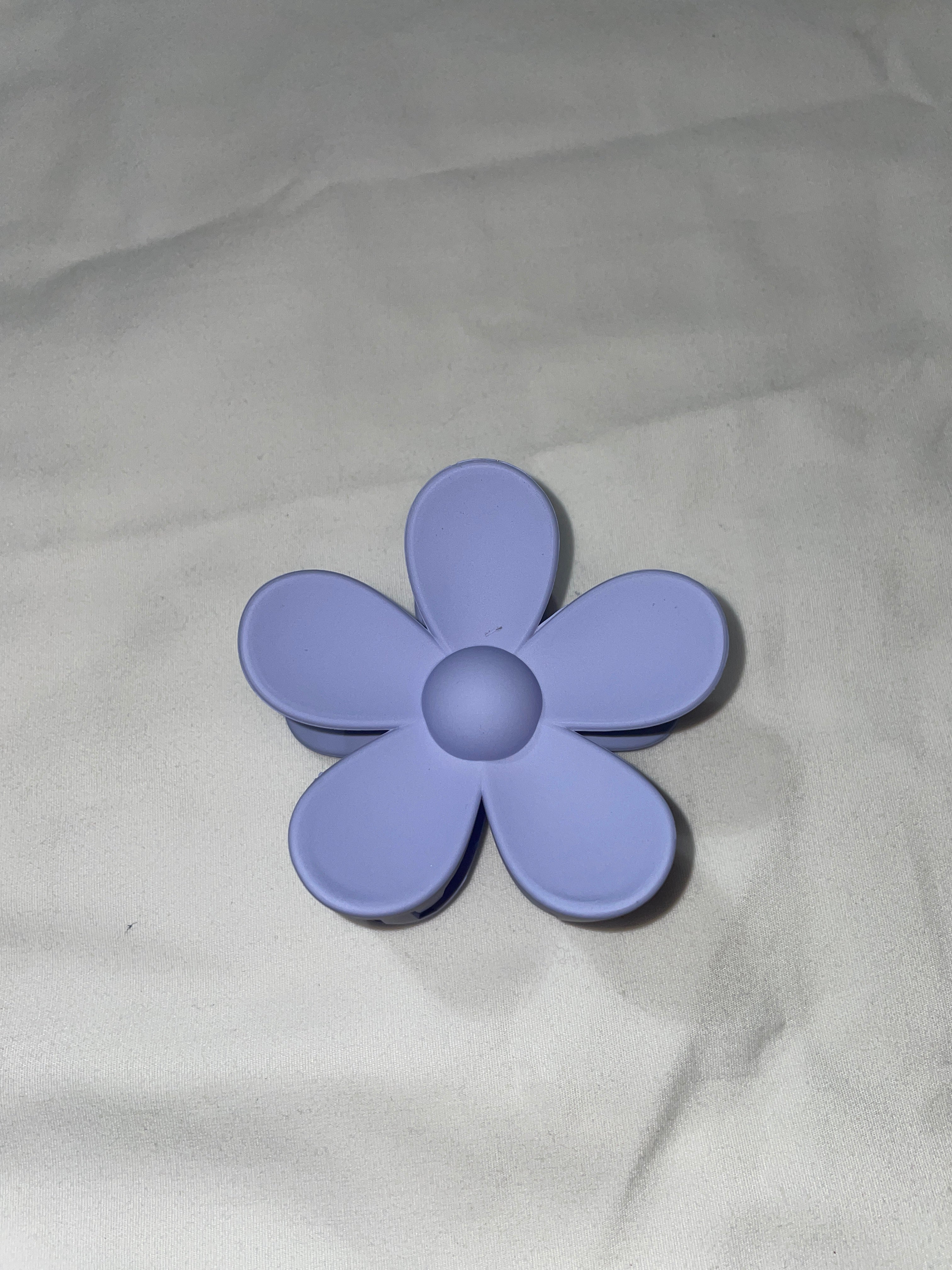 Flower claw clip